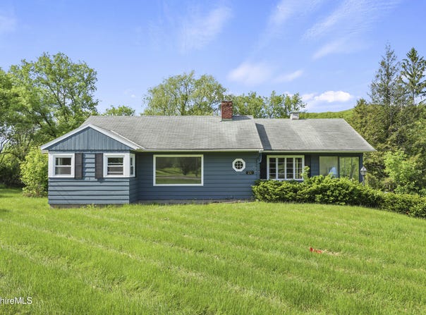 132 Main St, Williamstown, MA 01267