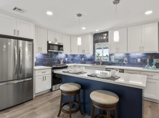 7102 San Bartolo St, Carlsbad, CA 92011