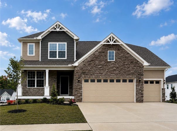 8010 Echo Hill Manor Drive, Mentor, OH 44060