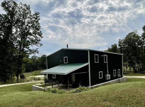 6318 HIGHWAY 100, Chamois, MO 65024