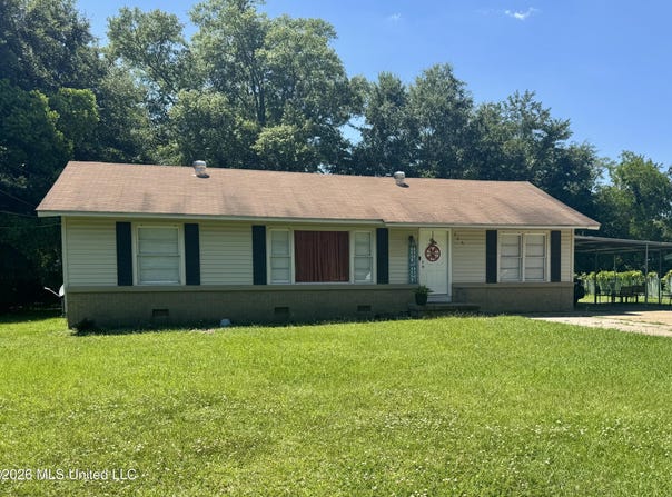208 11th Street, McComb, MS 39648
