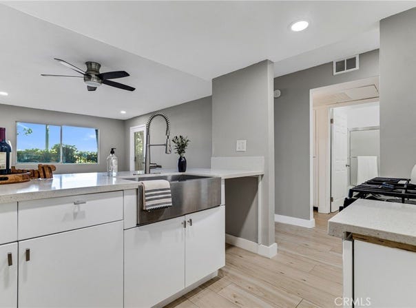12601 Van Nuys Boulevard, Pacoima, CA 91331