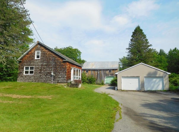85 Sleeper Road, Lewiston, ME 04240
