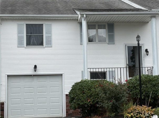 26 Scenery Lane, Johnston, RI 02919