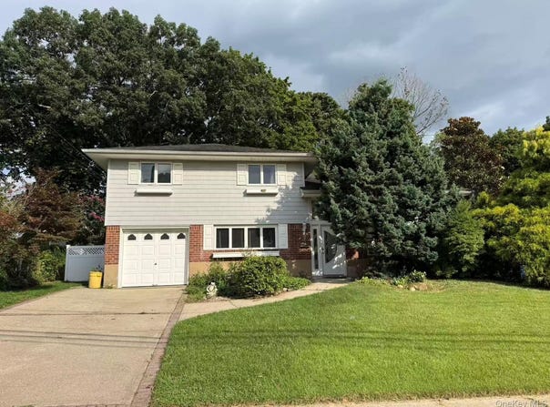 7 5th Place, Syosset, NY 11791