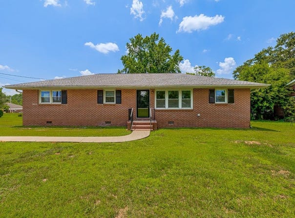 400 McAbee Road, Roebuck, SC 29376-2906