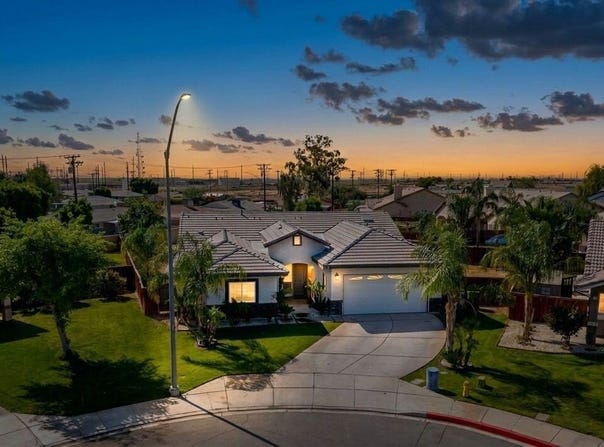 272 Bell Ct, Brawley, CA 92227