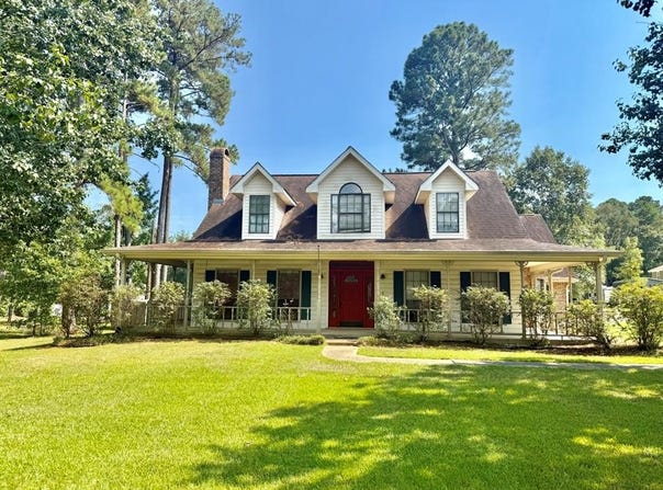 160 Erwin Street, Hemphill, TX 75948