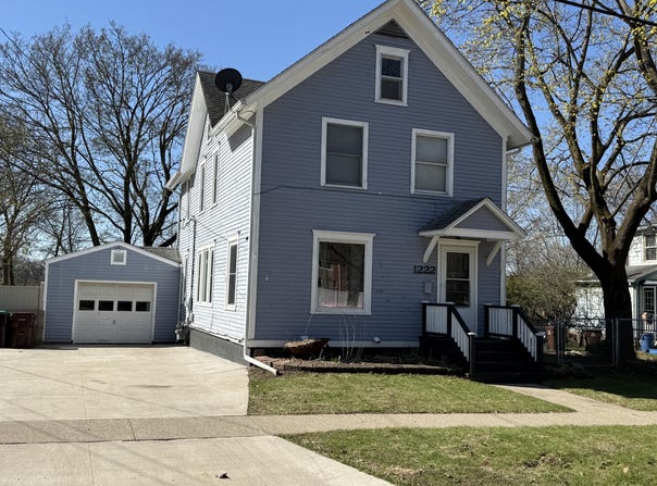 1222 E Porter Street, Albion, MI 49224
