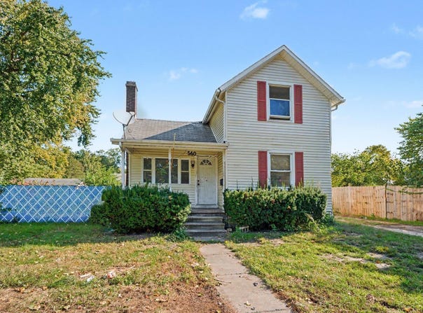 540 Goshen Avenue, Elkhart, IN 46516-4540