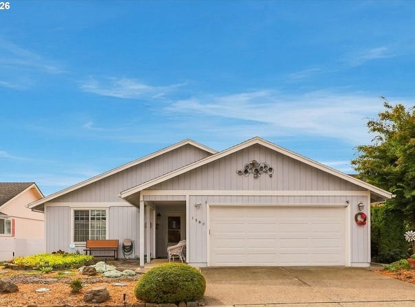 1988 NUT TREE Dr, Salem, OR 97304