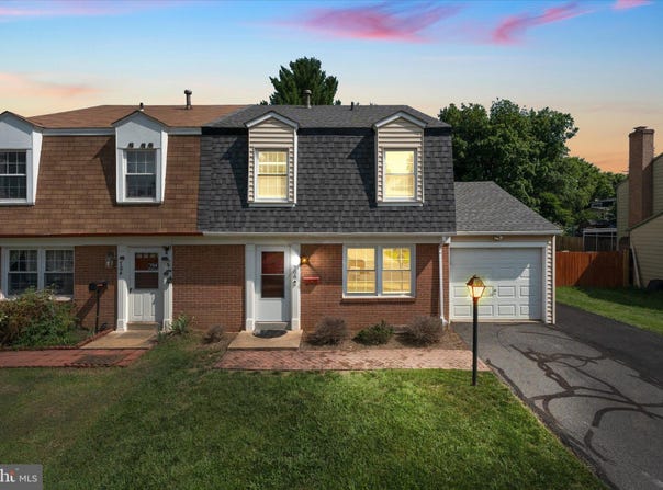 706 EDWARDS FERRY Road NE, LEESBURG, VA 20176