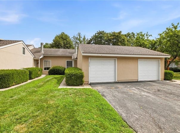 12735 W 109th Street, Overland Park, KS 66210