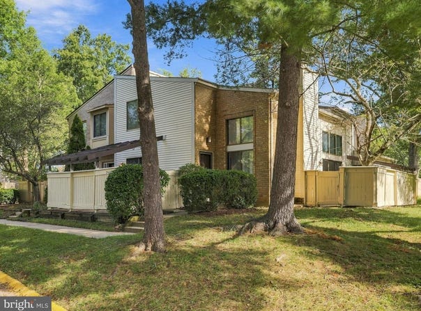 20201 SPRING HAVEN CT, GAITHERSBURG, MD 20886