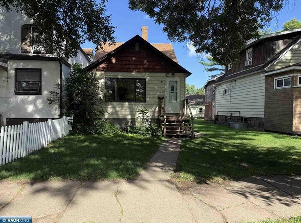 1620 4th Avenue E, Hibbing, MN 55746