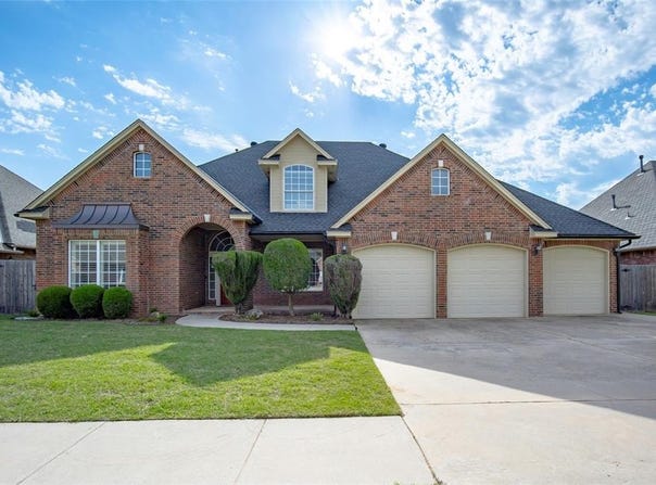 1005 Bentbrook Place, Norman, OK 73072