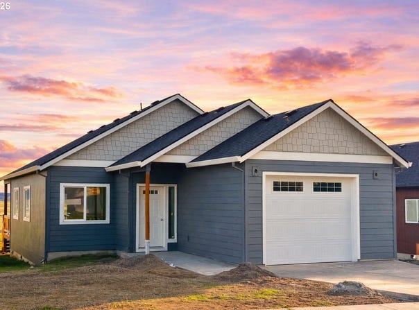 512 SW 6th St, Metolius, OR 97741