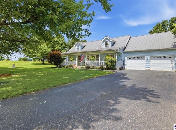 367 S Black Branch Road, Cecilia, KY 42724