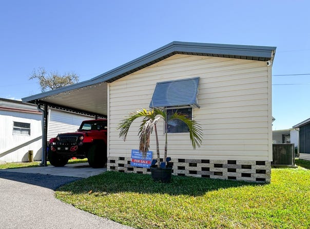 21 Riverview Dr, Ellenton, FL 34222