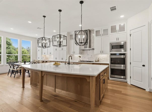 542 Running Bird Rd, Austin, TX 78737