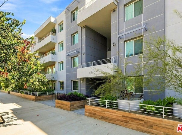 4240 Laurel Canyon Blvd, Studio City, CA 91604