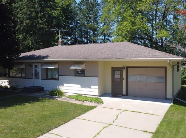 2000 5TH AVE, Antigo, WI 54409