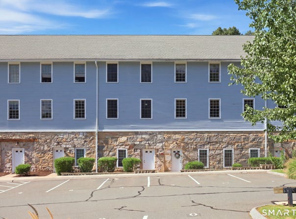 28 Armstrong Road, Coventry, CT 06238