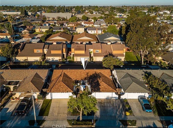 2171 Pomona, Costa Mesa, CA 92627