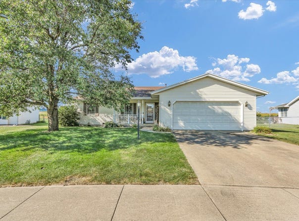 3311 Old Warson Road, Champaign, IL 61822