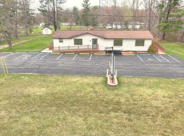 35 E M-61 Road, Gladwin, MI 48624