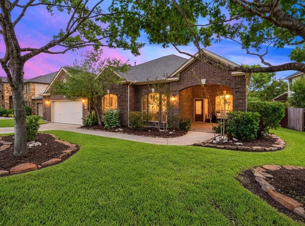 808 Canyon Springs Dr, Cedar Park, TX 78613