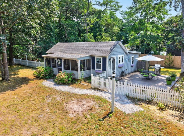15 Alice Road, Eastham, MA 02642