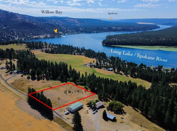 5677 Riverview Ln, Deer Park, WA 99006