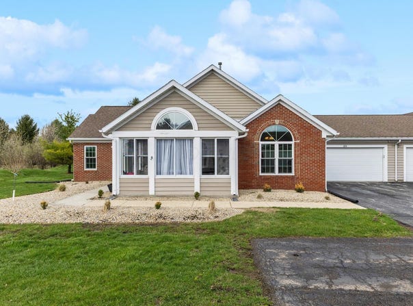 674 Hampton Woods Drive, Marion, OH 43302