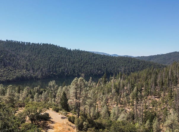 320 Lakeview Terrace, Lewiston, CA 96052