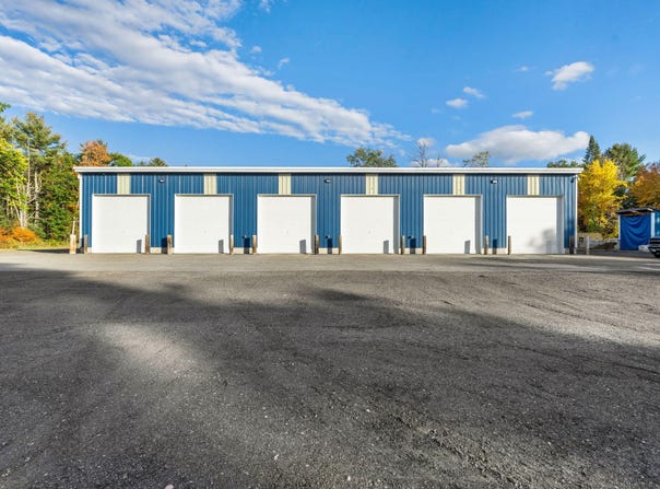 587 College Road, Greene, ME 04236