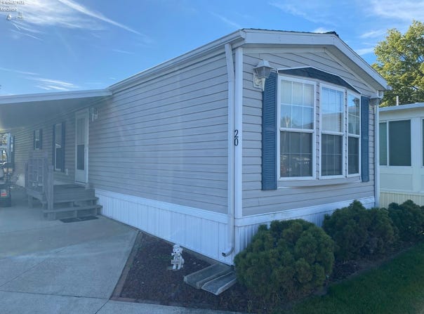 8175 North Shore Boulevard, Marblehead, OH 43440