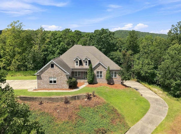 8504 WOODVIEW LANE, PINSON, AL 35126