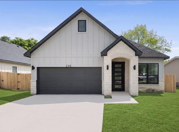 205 Grayson Street, Leonard, TX 75452
