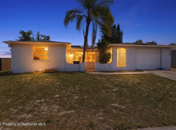 9720 Rainbow Lane, Port Richey, FL 34668
