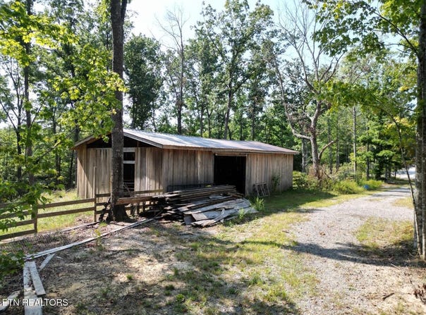 536 Teepee Lane, Jamestown, TN 38556
