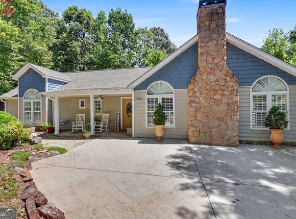 174 Bell Colony Road, Dillard, GA 30537