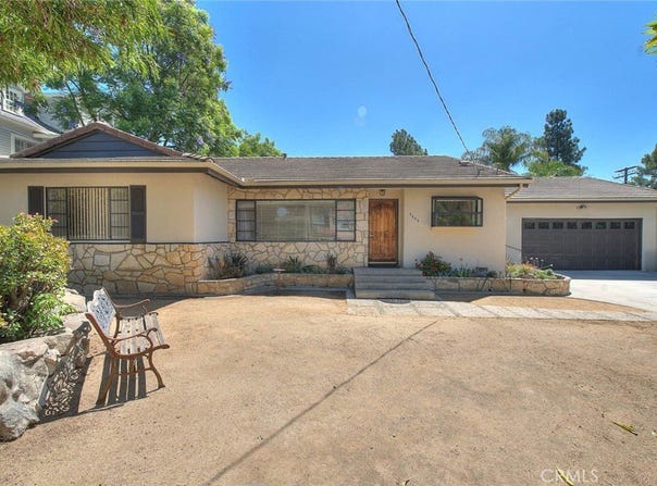4808 El Sereno, La Crescenta, CA 91214