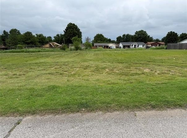 134th Place, Glenpool, OK 74033