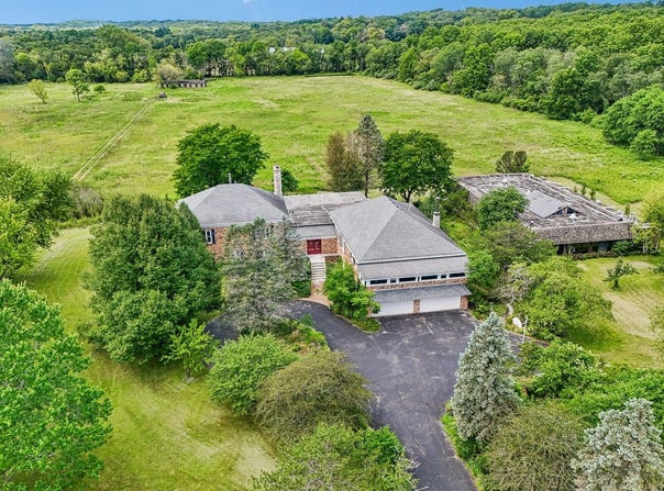 93B W BATEMAN Road, Barrington, IL 60010