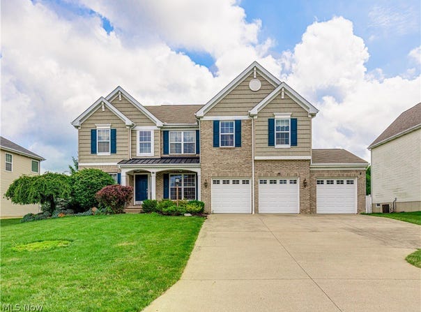 3193 Bickleigh Circle, Akron, OH 44312