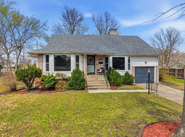 911 Euclid Boulevard, Carthage, MO 64836