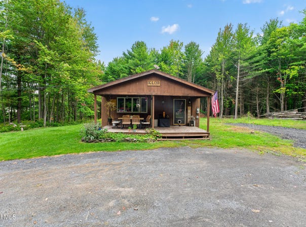 274 County Route 361, Rensselaerville, NY 12083