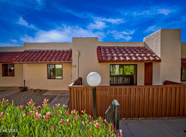 9420 E Speedway Boulevard, Tucson, AZ 85710