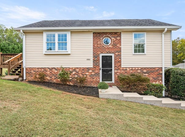 1001 Goose Meadow Drive, Forest, VA 24551